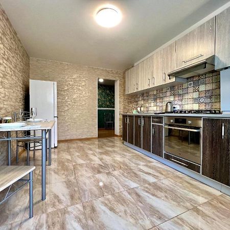 Apartpoltava Простора Однокімнатна Квартира В Новобудові, Корпусний Парк 외부 사진