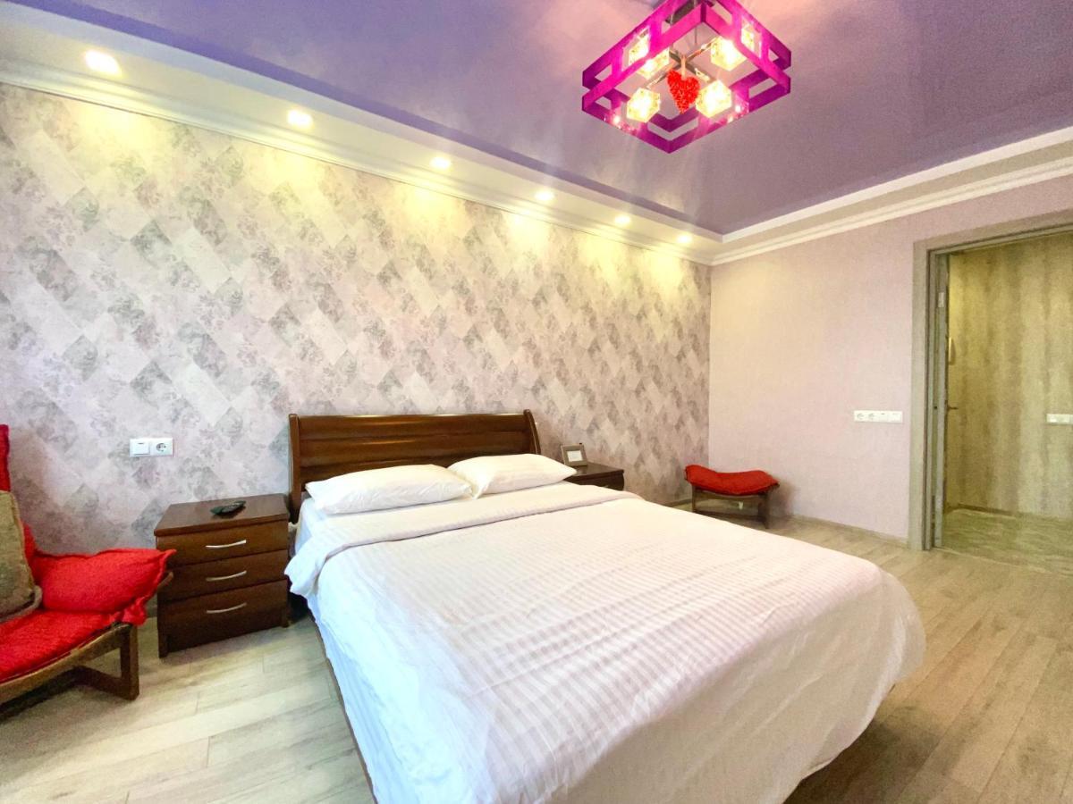 Apartpoltava Простора Однокімнатна Квартира В Новобудові, Корпусний Парк 외부 사진