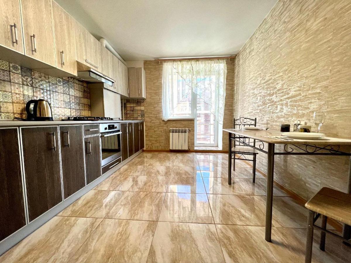 Apartpoltava Простора Однокімнатна Квартира В Новобудові, Корпусний Парк 외부 사진